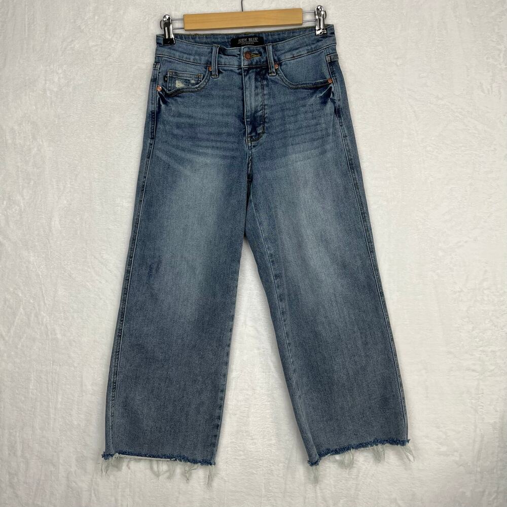 Judy Blue Wide Crop Jeans 5/27 Light Wash Blue Mid‎ Rise Raw Hem JB88903 Stretch